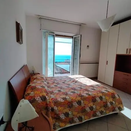 Luminoso Vista Mare, Comodo Lejlighed