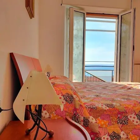 Luminoso Vista Mare, Comodo *