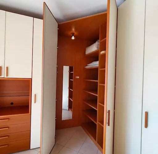 Apartamento Luminoso Vista Mare, Comodo *